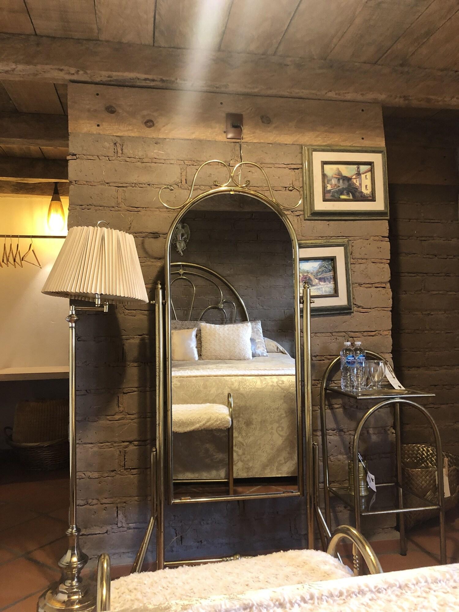 image-housing-carousel