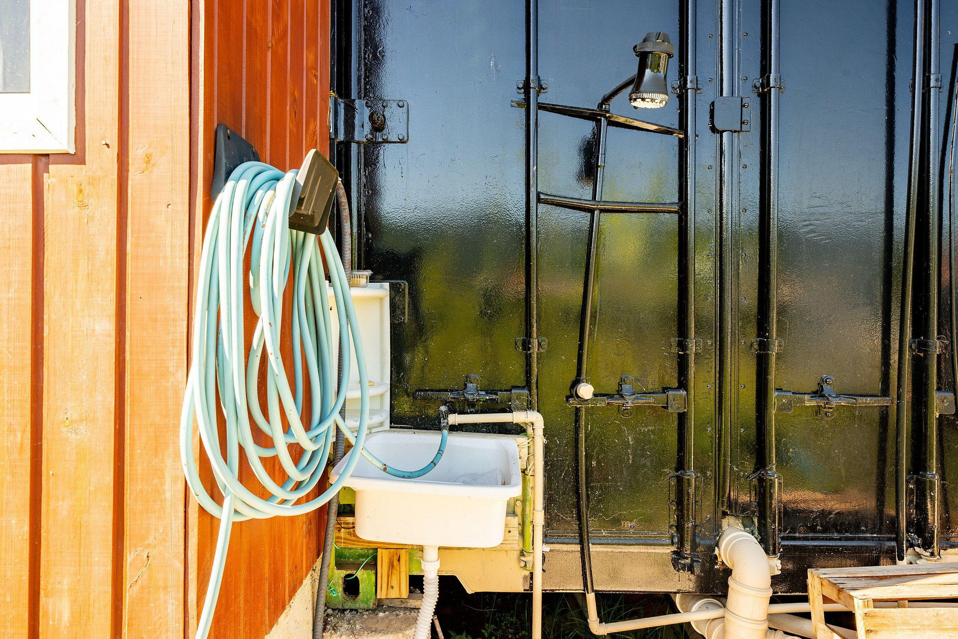 image-housing-carousel