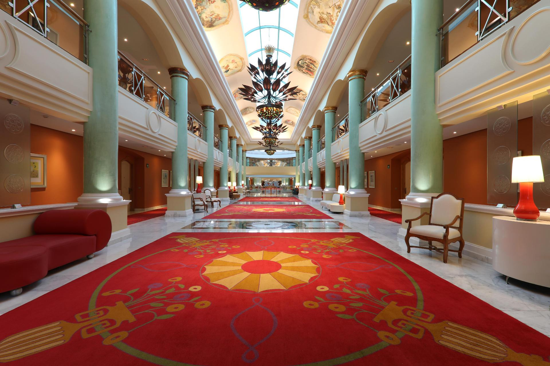 image-housing-carousel