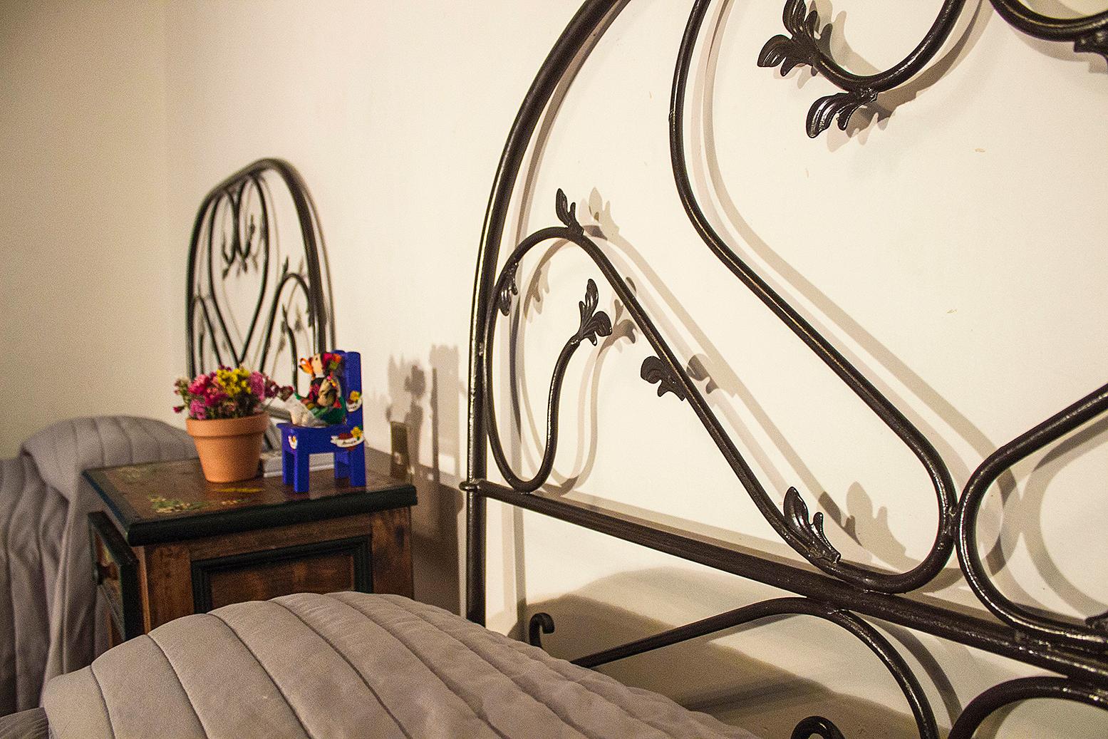 image-housing-carousel