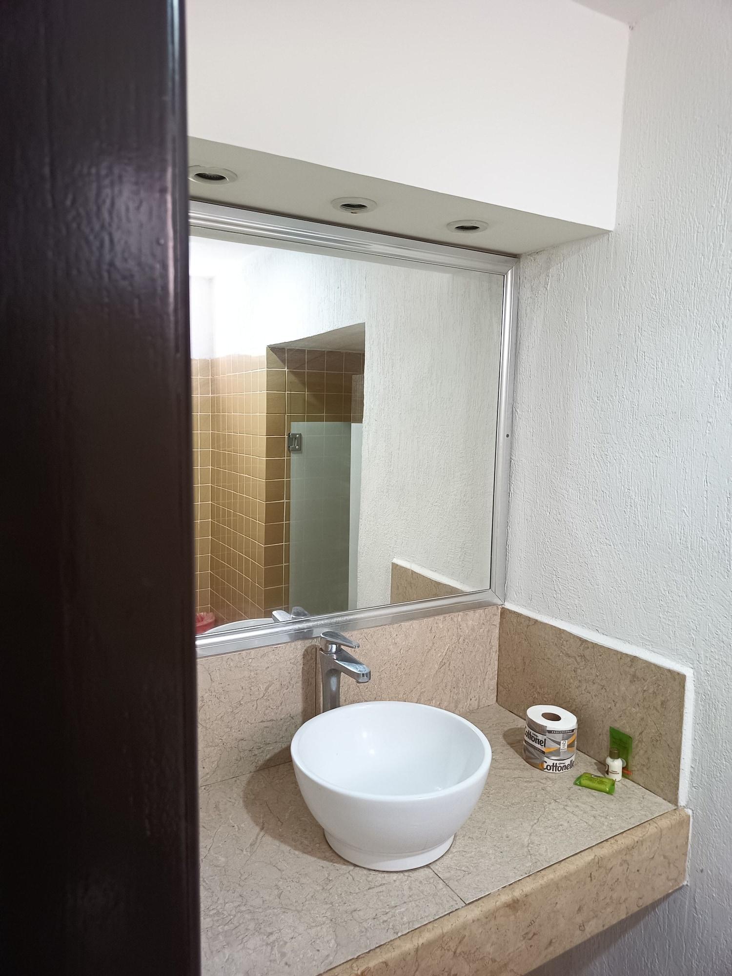 Habitación estándar, 2 camas dobles, vista al mar