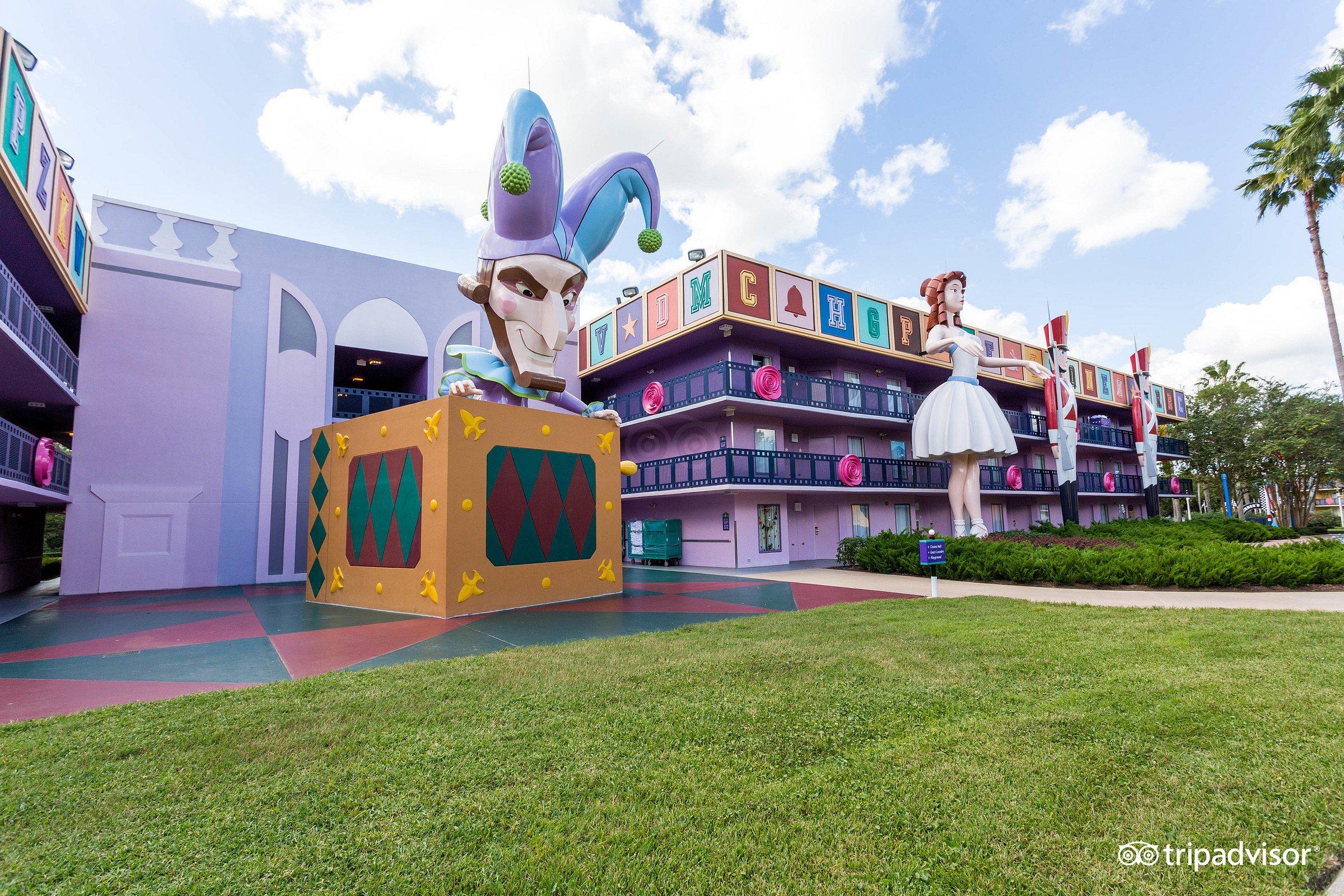 image-housing-carousel