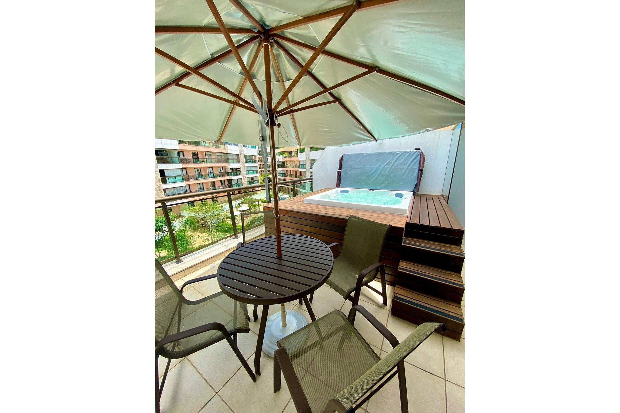 image-housing-carousel