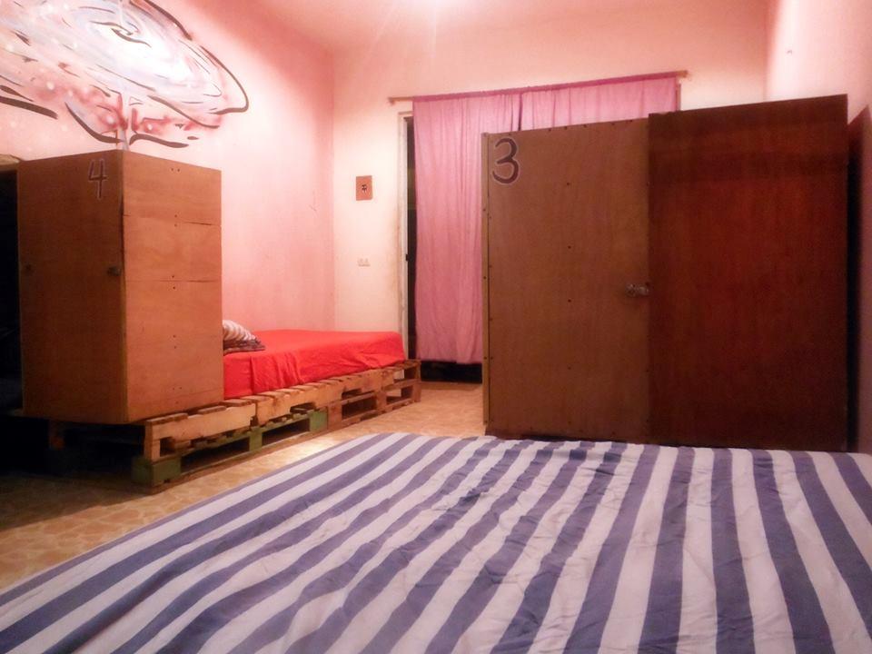 image-housing-carousel