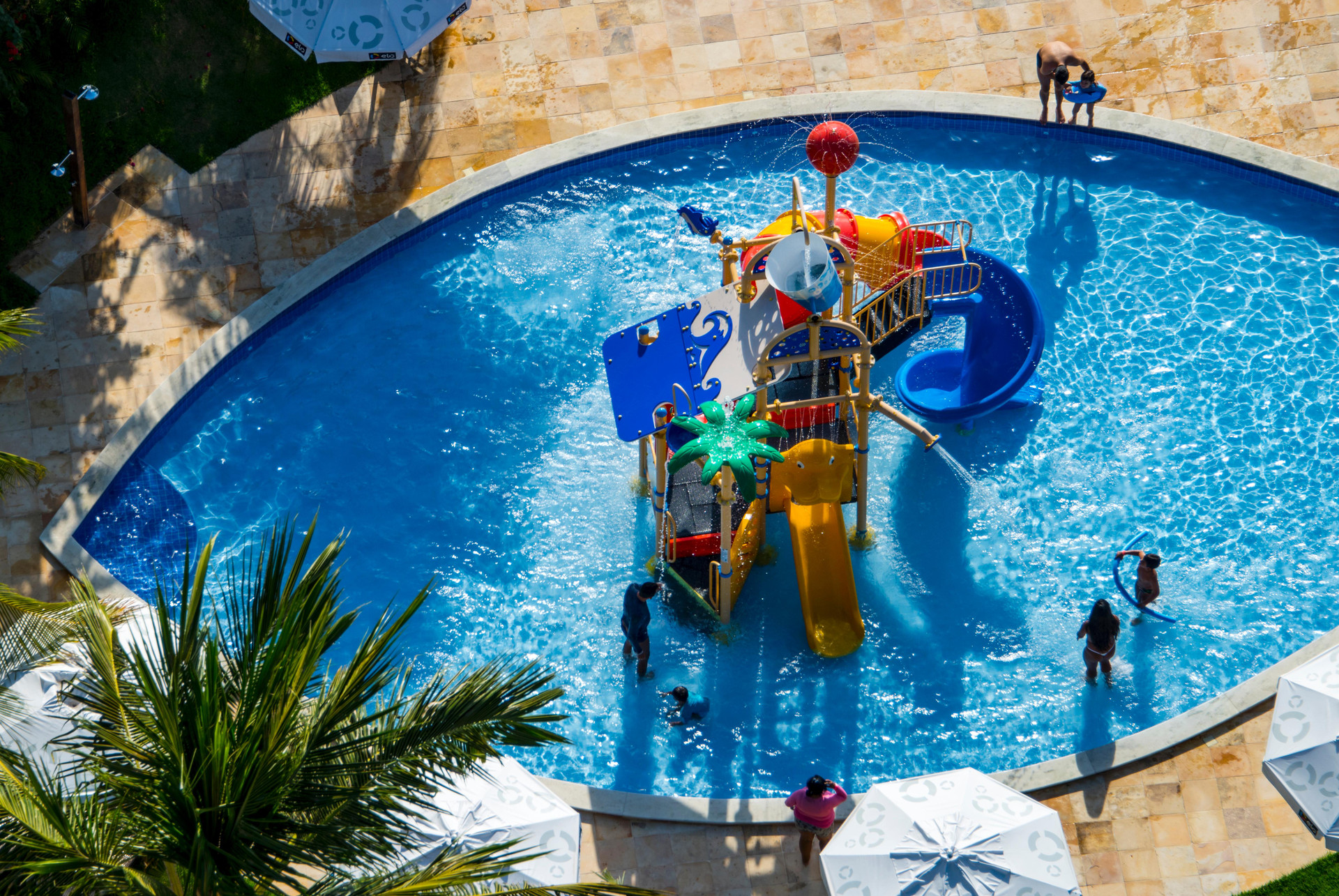 image-housing-carousel