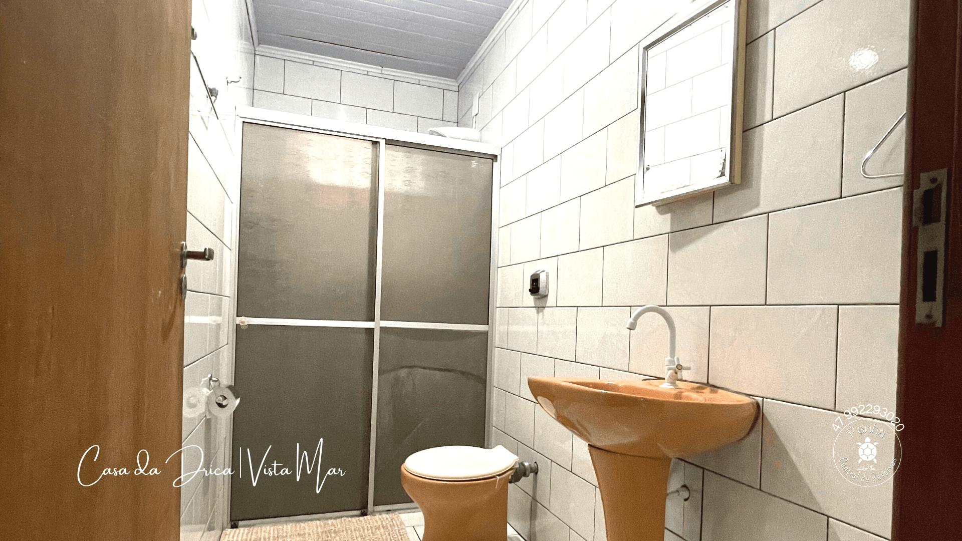 image-housing-carousel