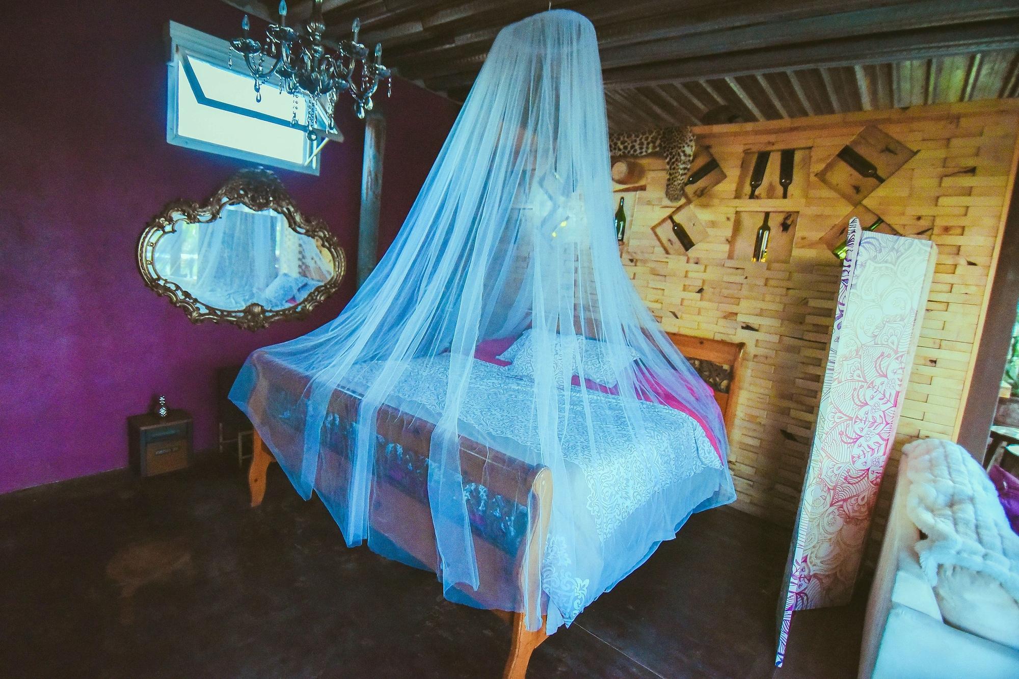 image-housing-carousel