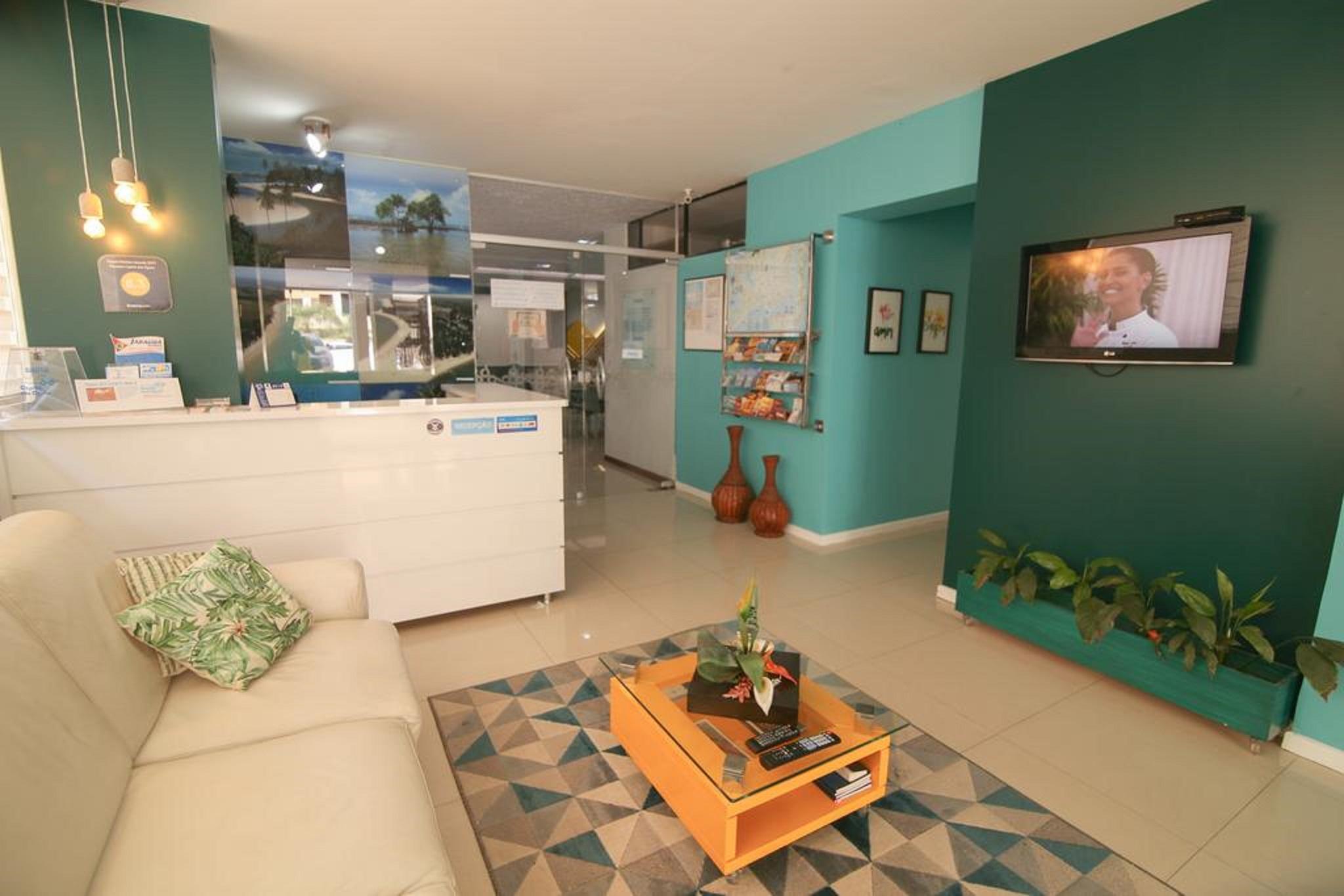 image-housing-carousel