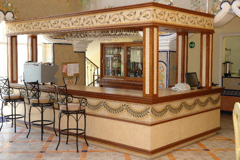 image-housing-carousel