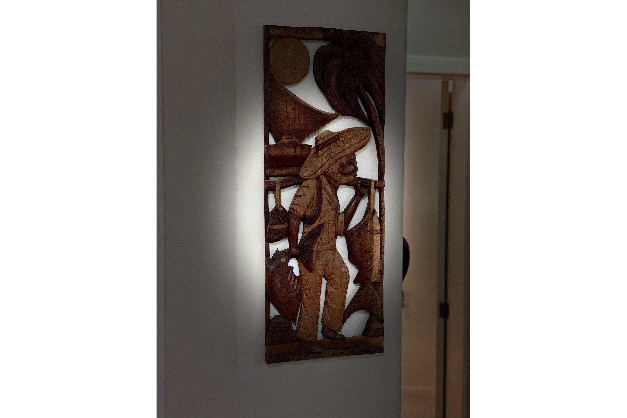 image-housing-carousel