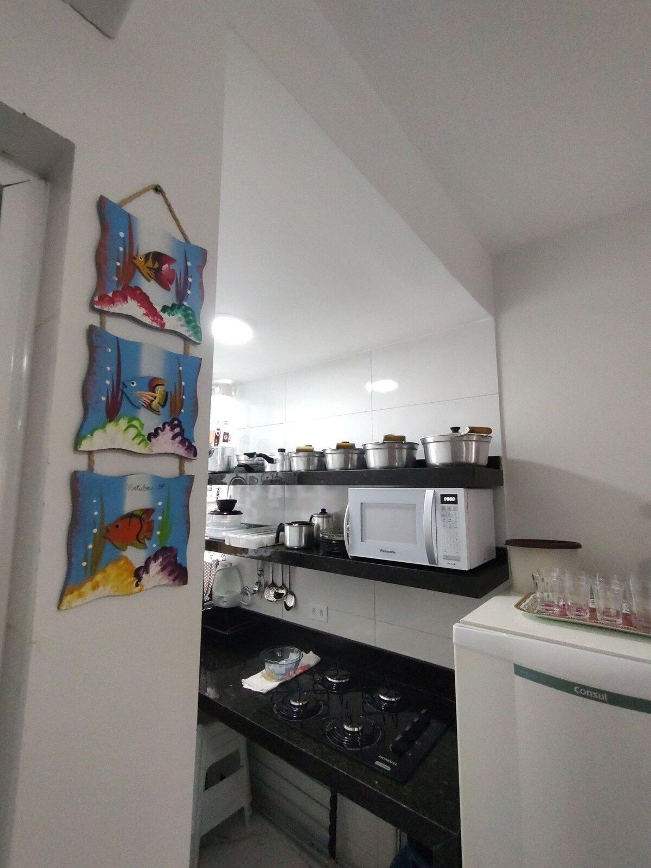 image-housing-carousel