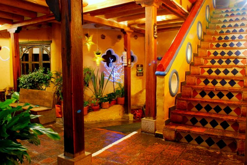 image-housing-carousel