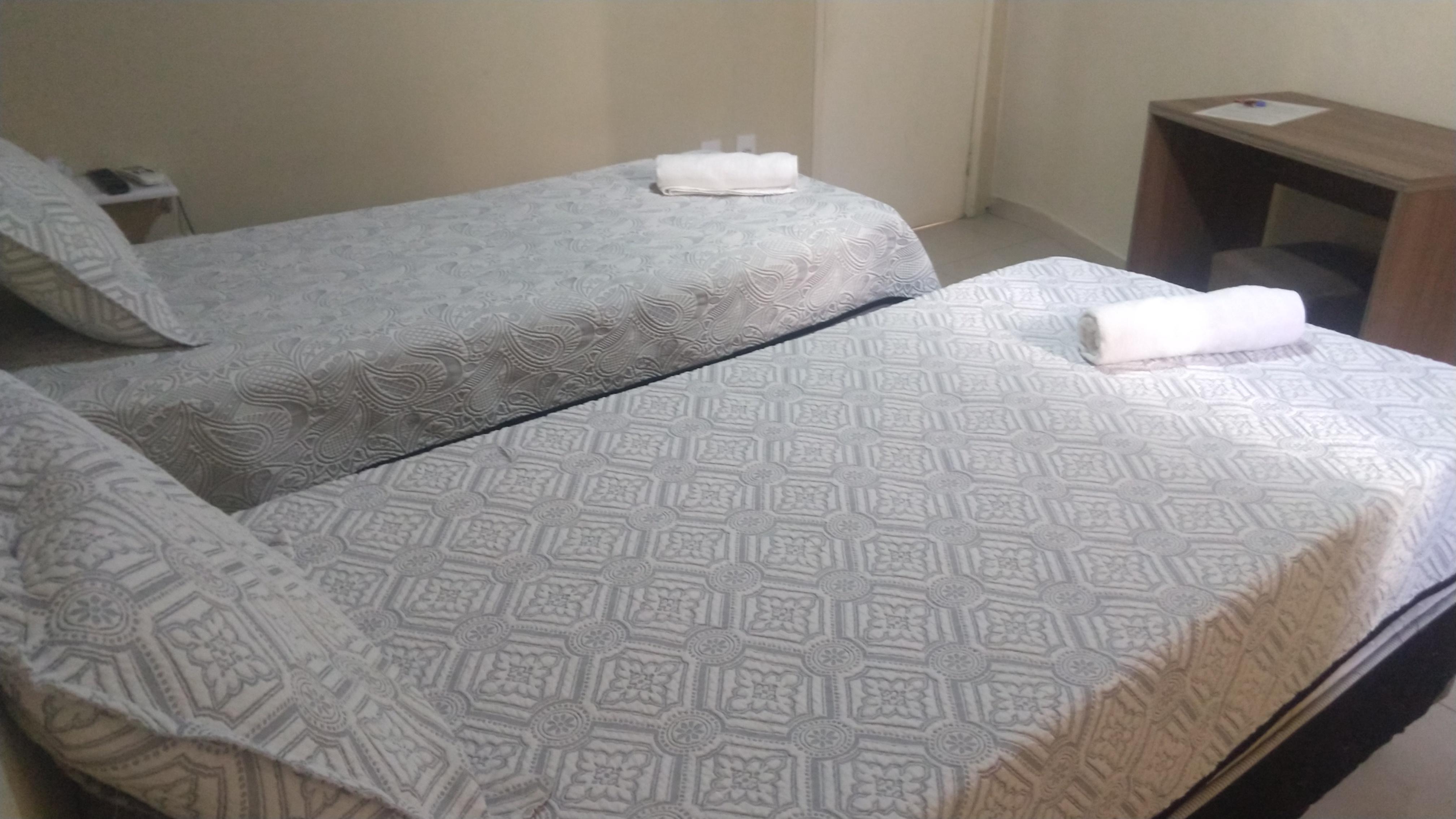 image-housing-carousel