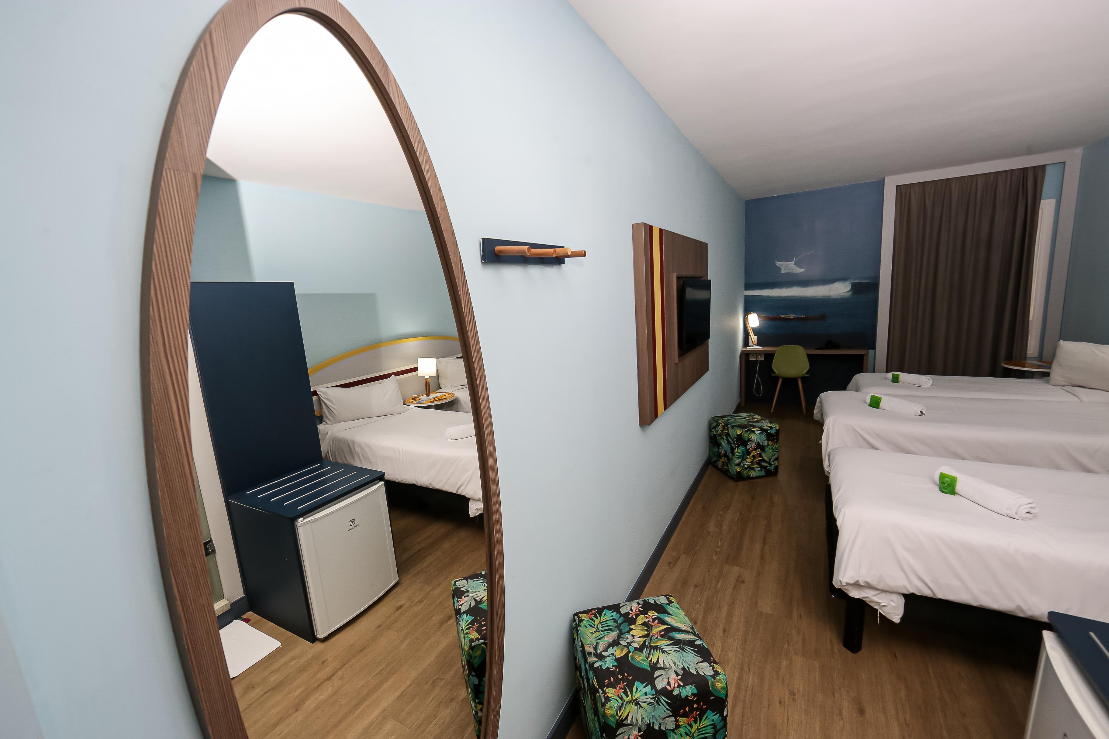 image-housing-carousel