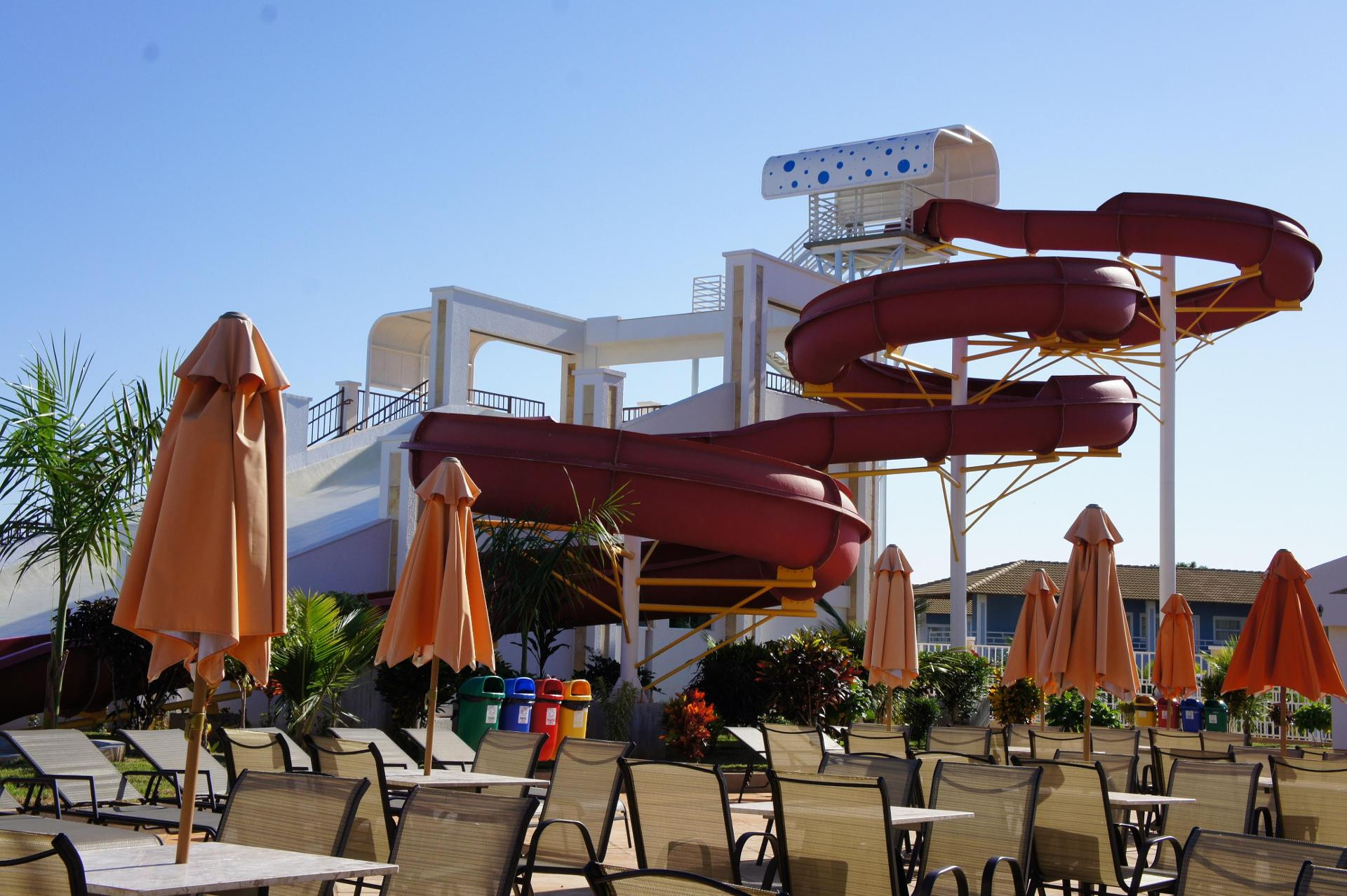 image-housing-carousel