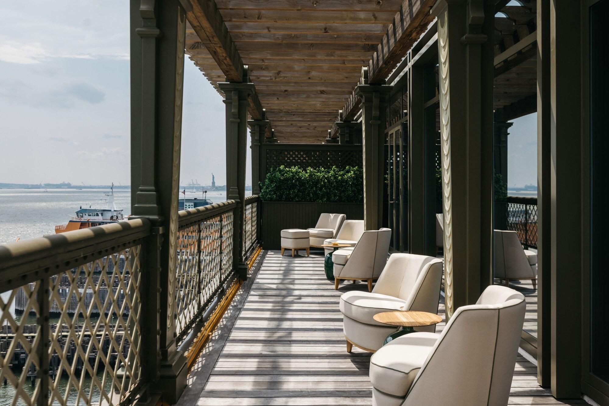 image-housing-carousel