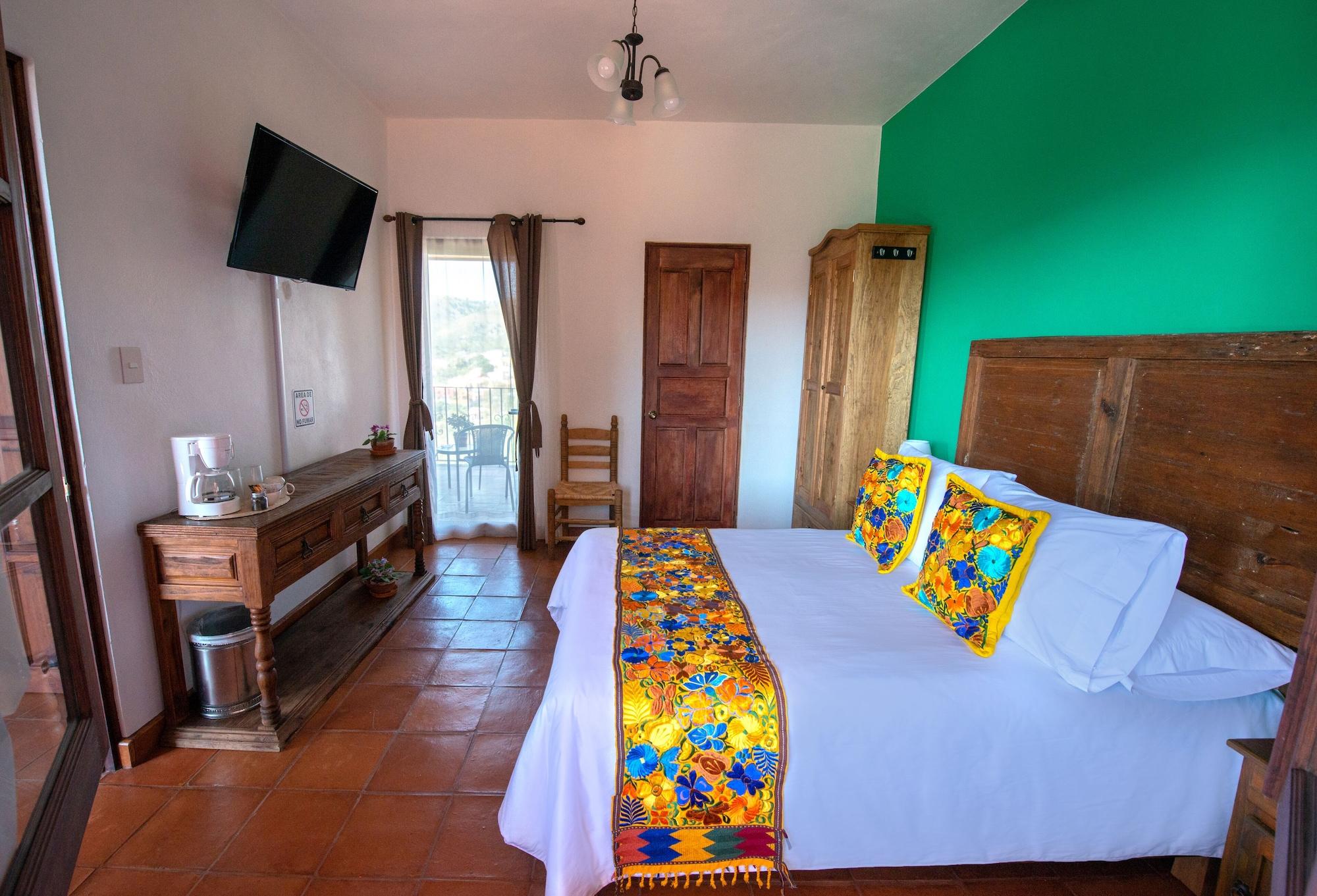 Hotel Camino Antiguo 4