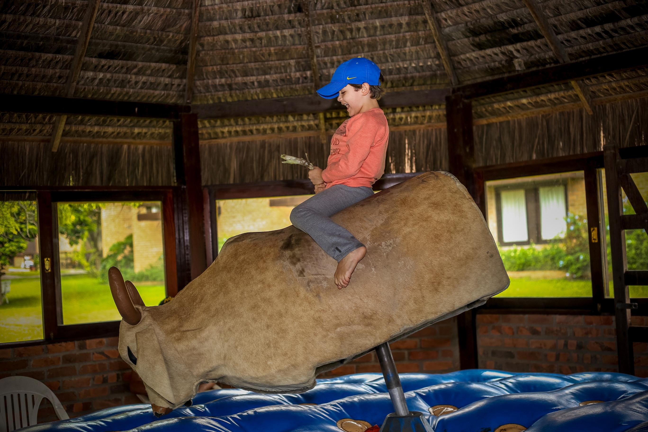 image-housing-carousel