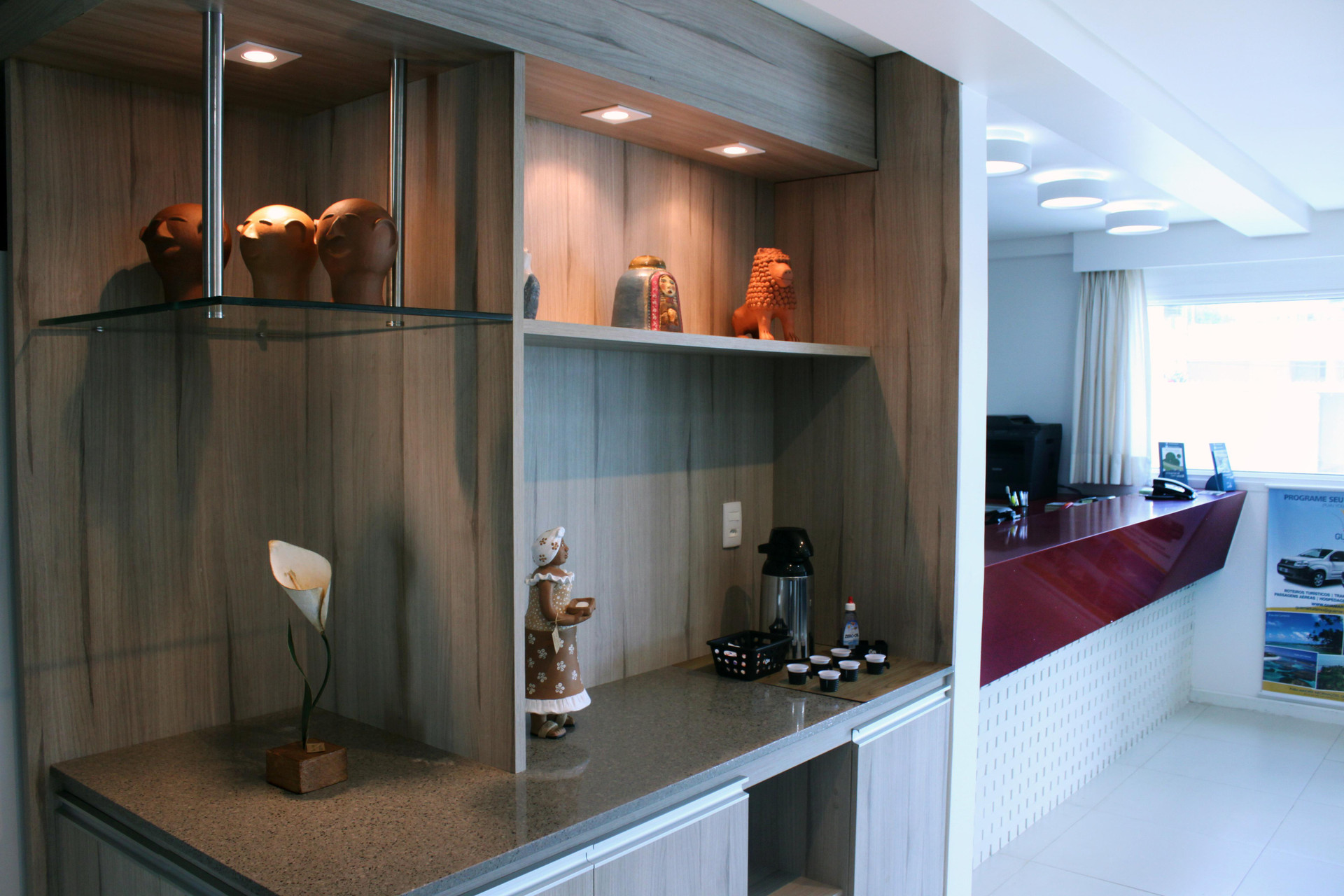 image-housing-carousel
