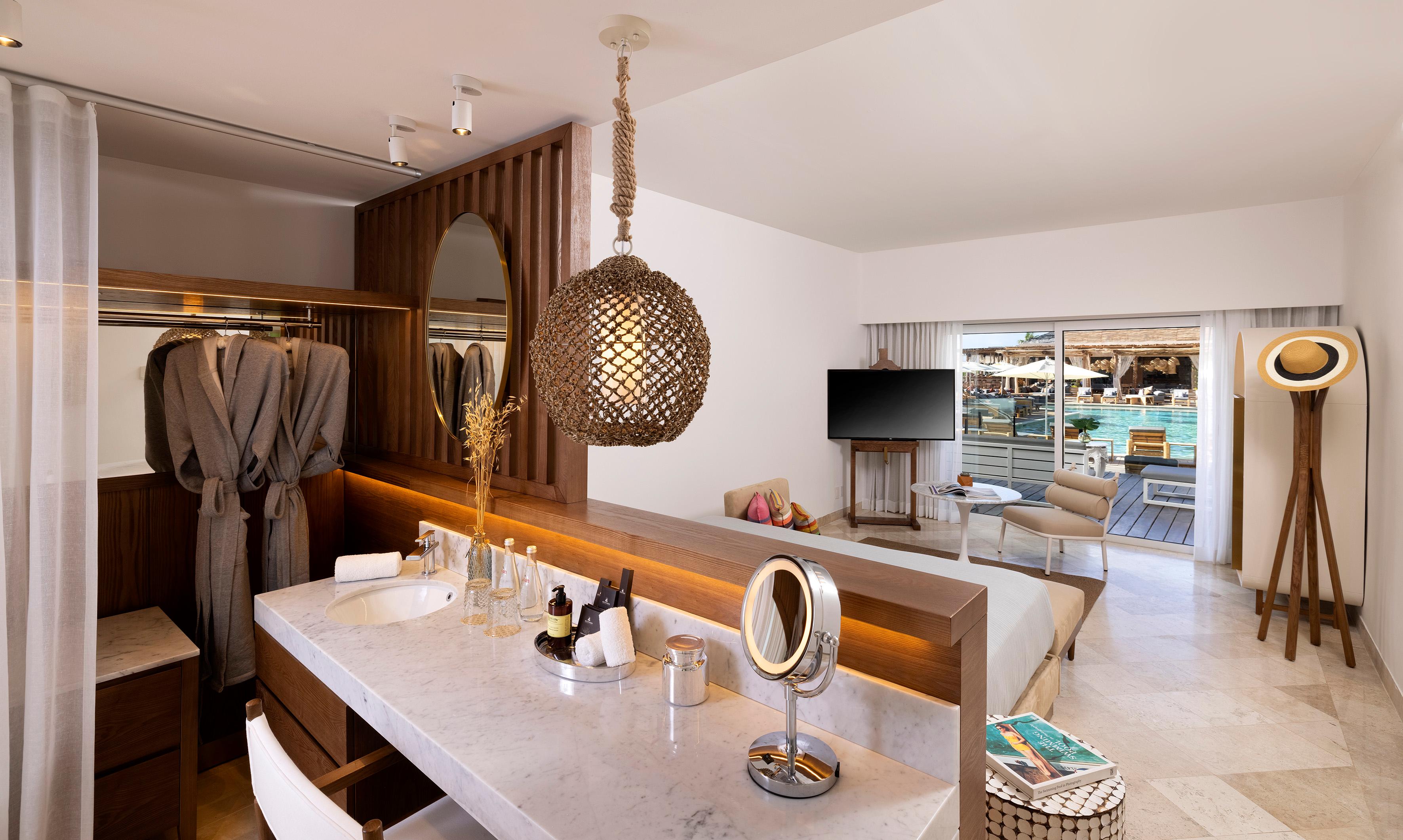 Suite Superior con Vista a la Piscina