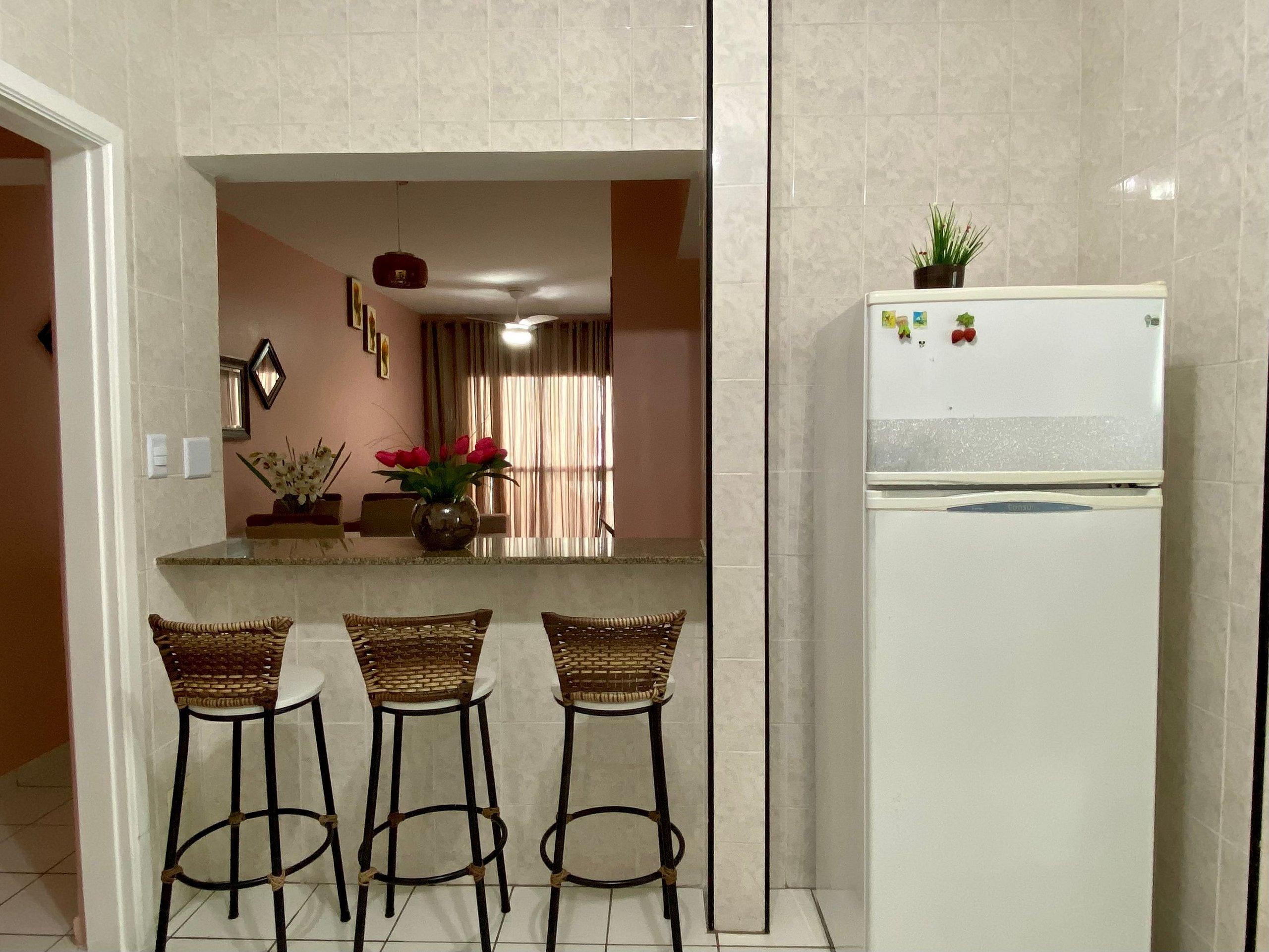 image-housing-carousel