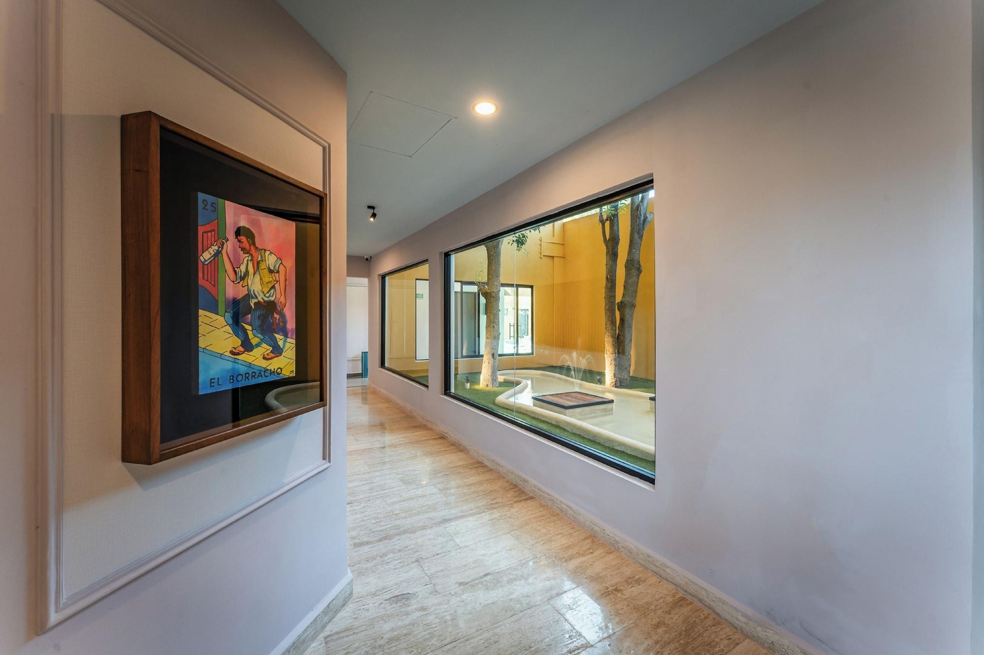 image-housing-carousel