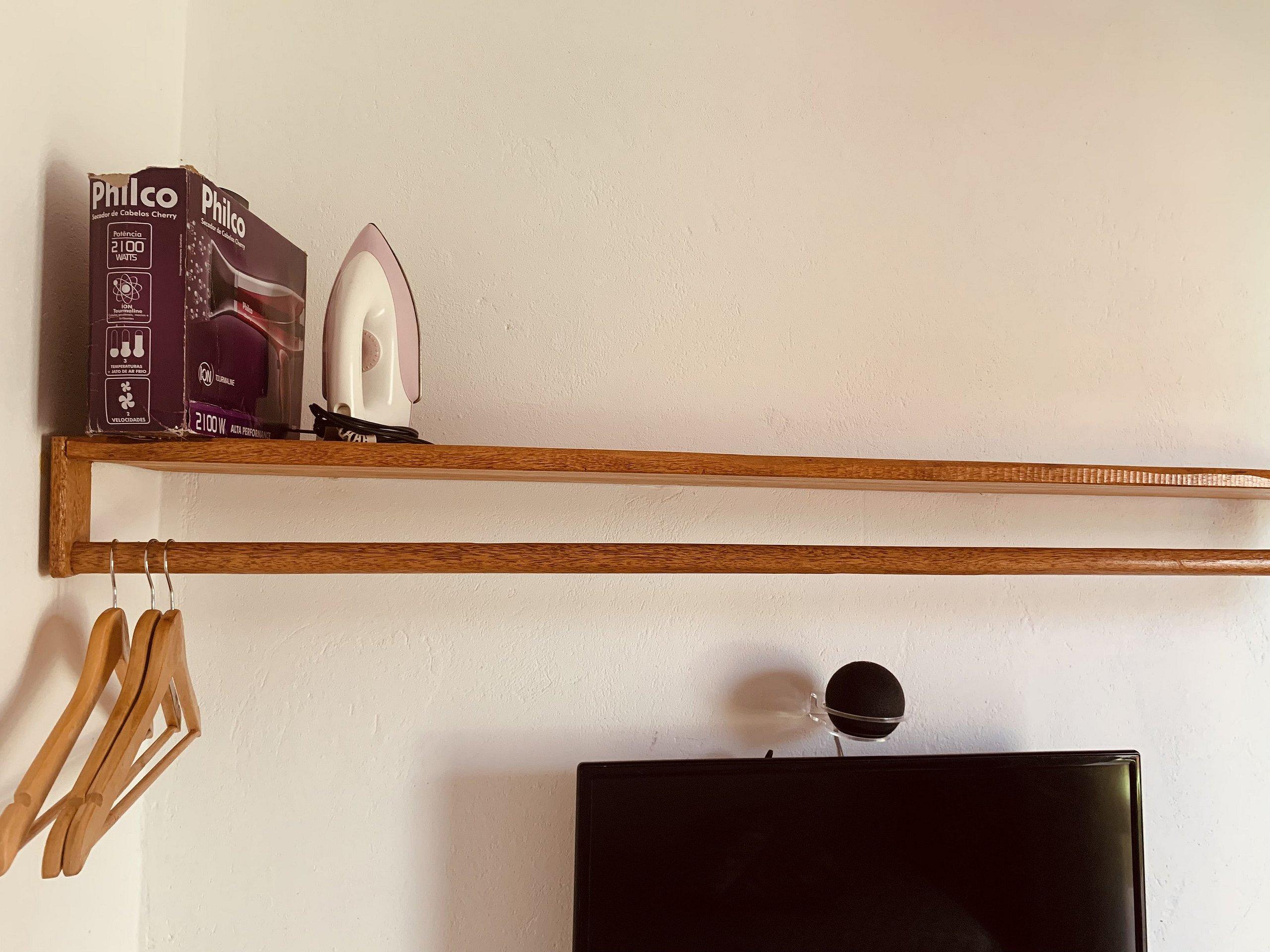 image-housing-carousel