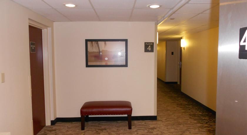 image-housing-carousel