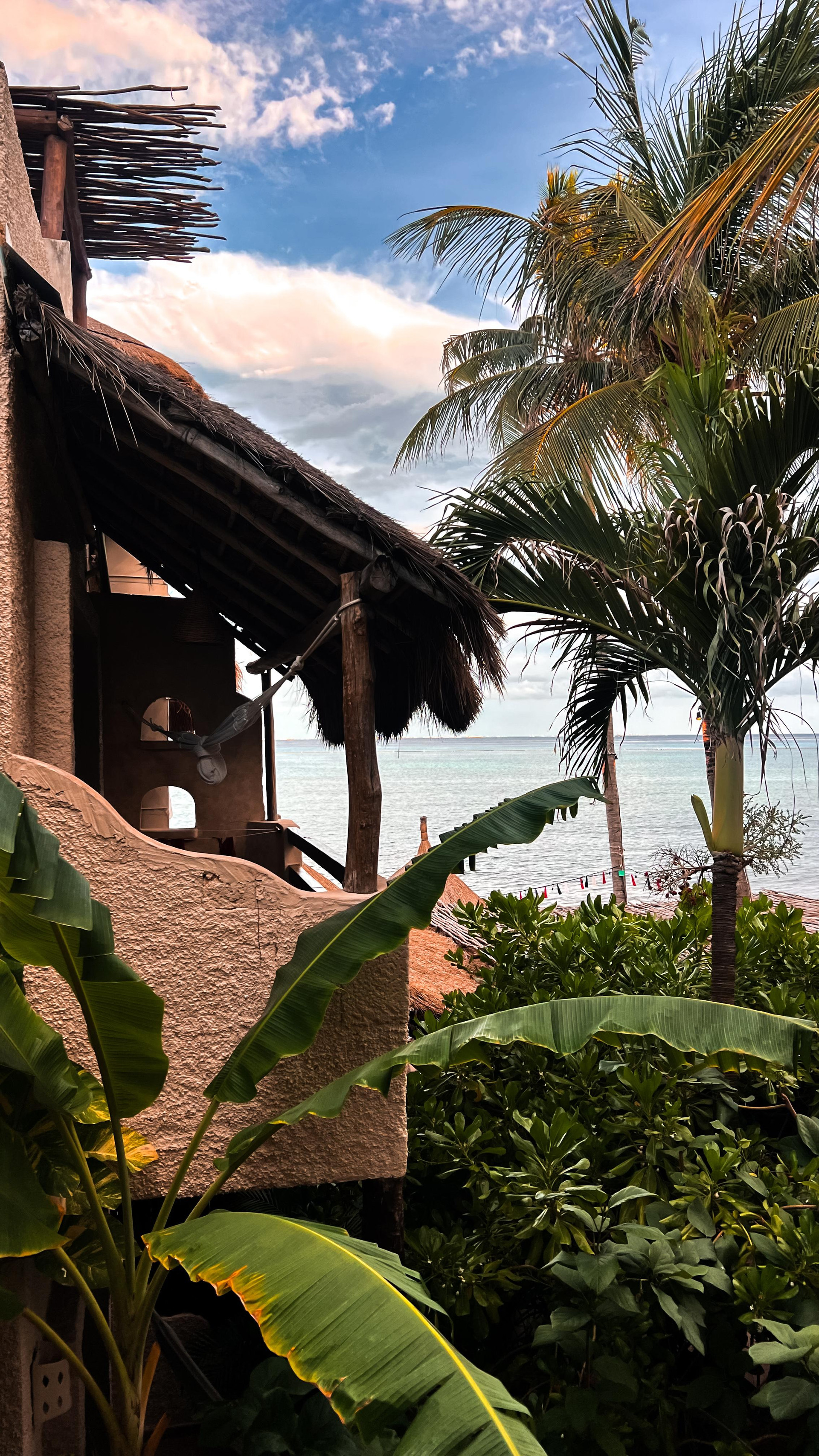 Habitación Doble Superior con Vista Parcial del Mar