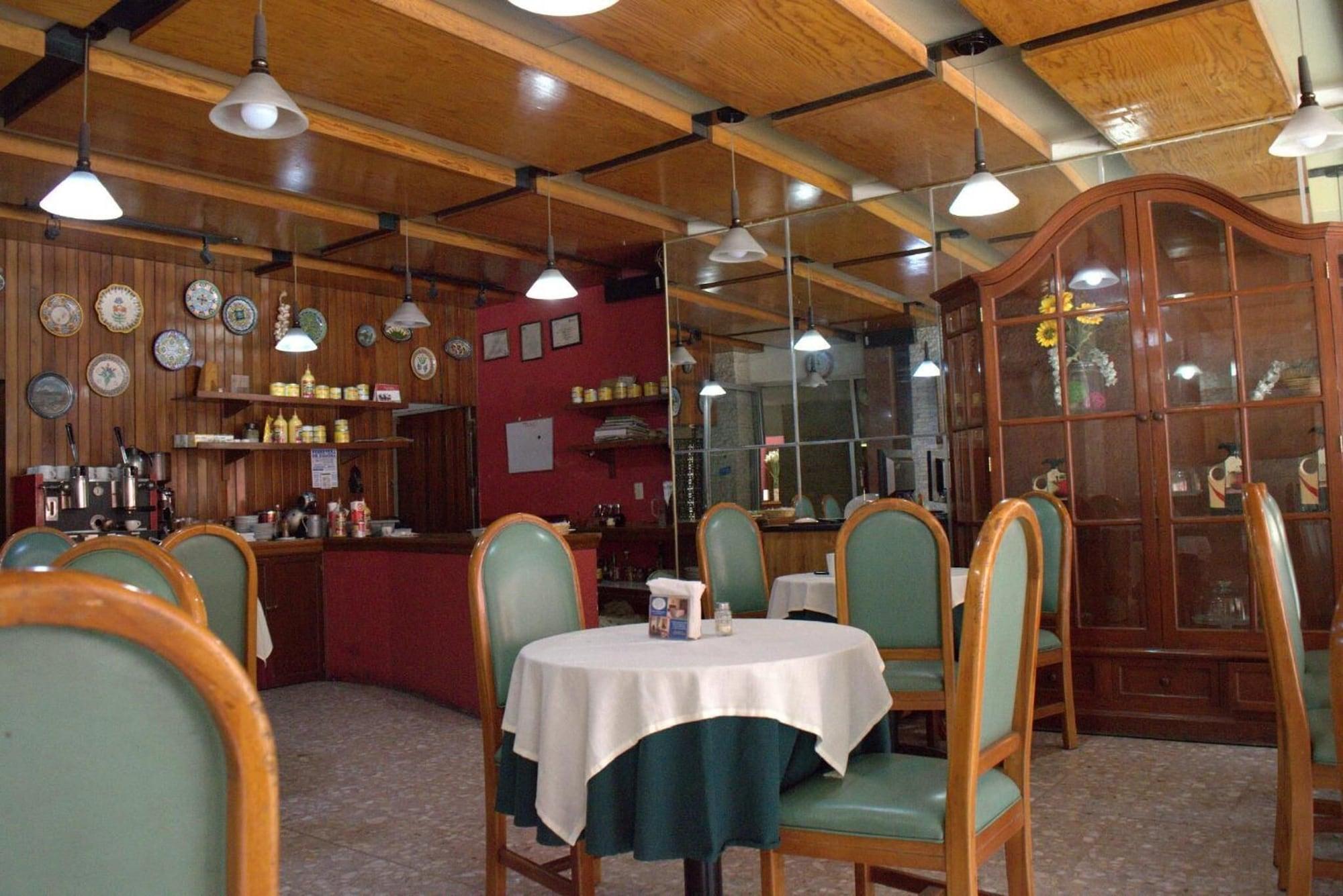 image-housing-carousel
