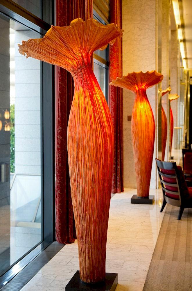 image-housing-carousel