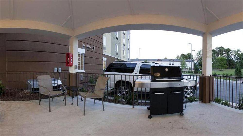 image-housing-carousel