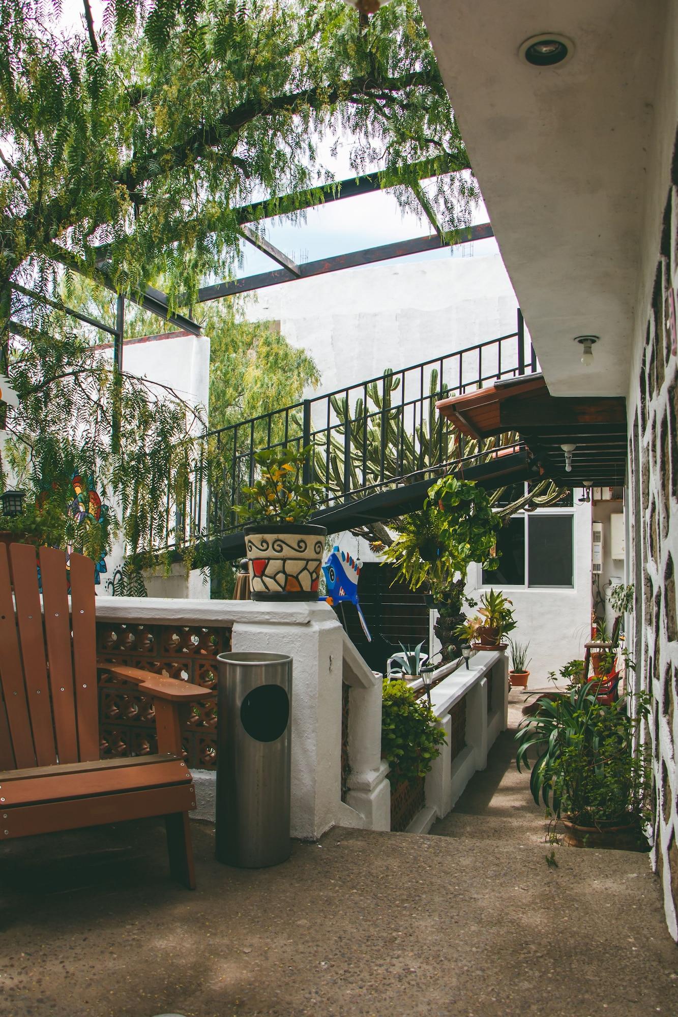 image-housing-carousel