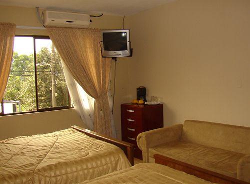 image-housing-carousel