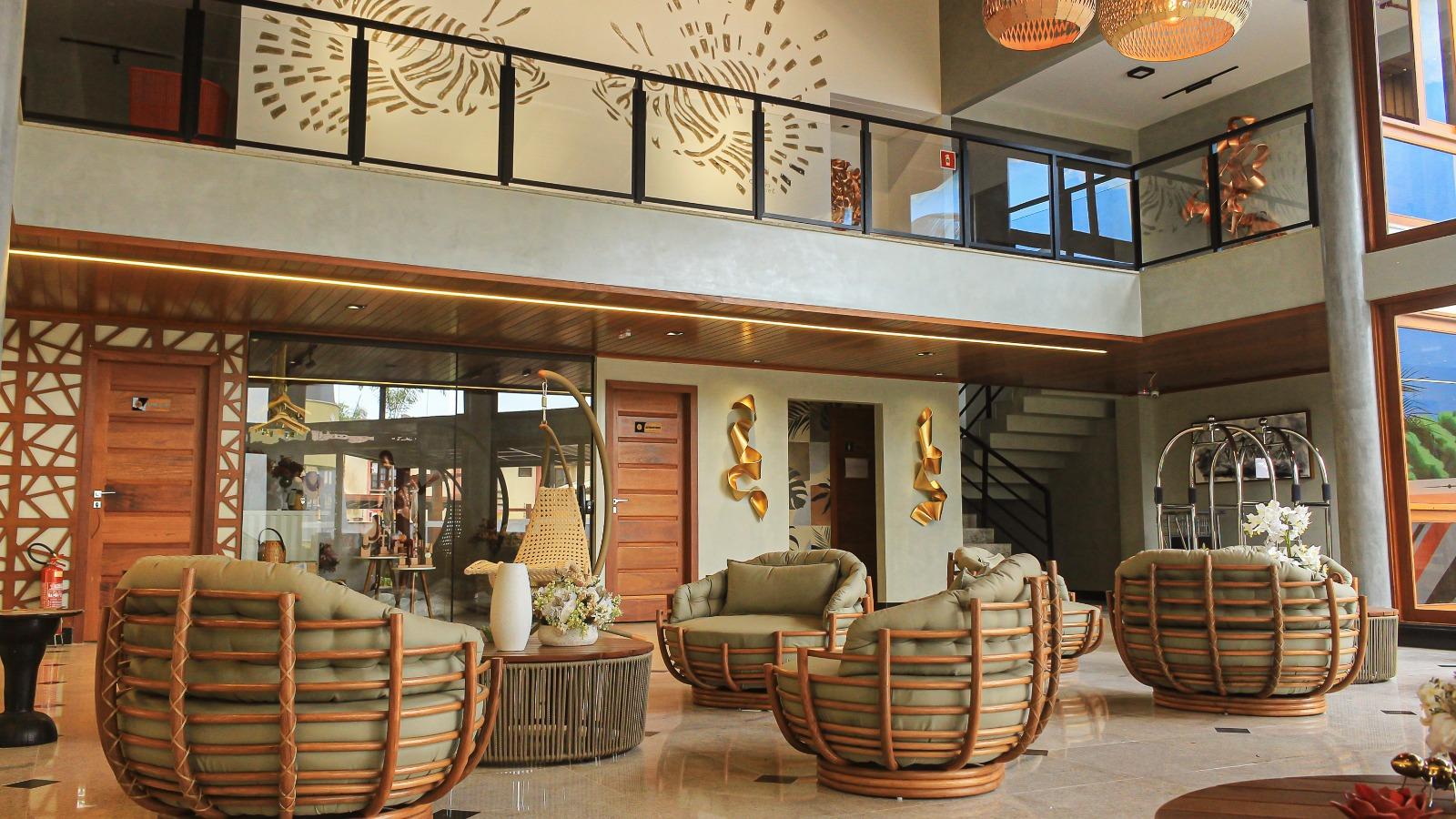 image-housing-carousel