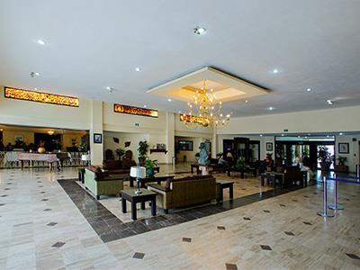 image-housing-carousel