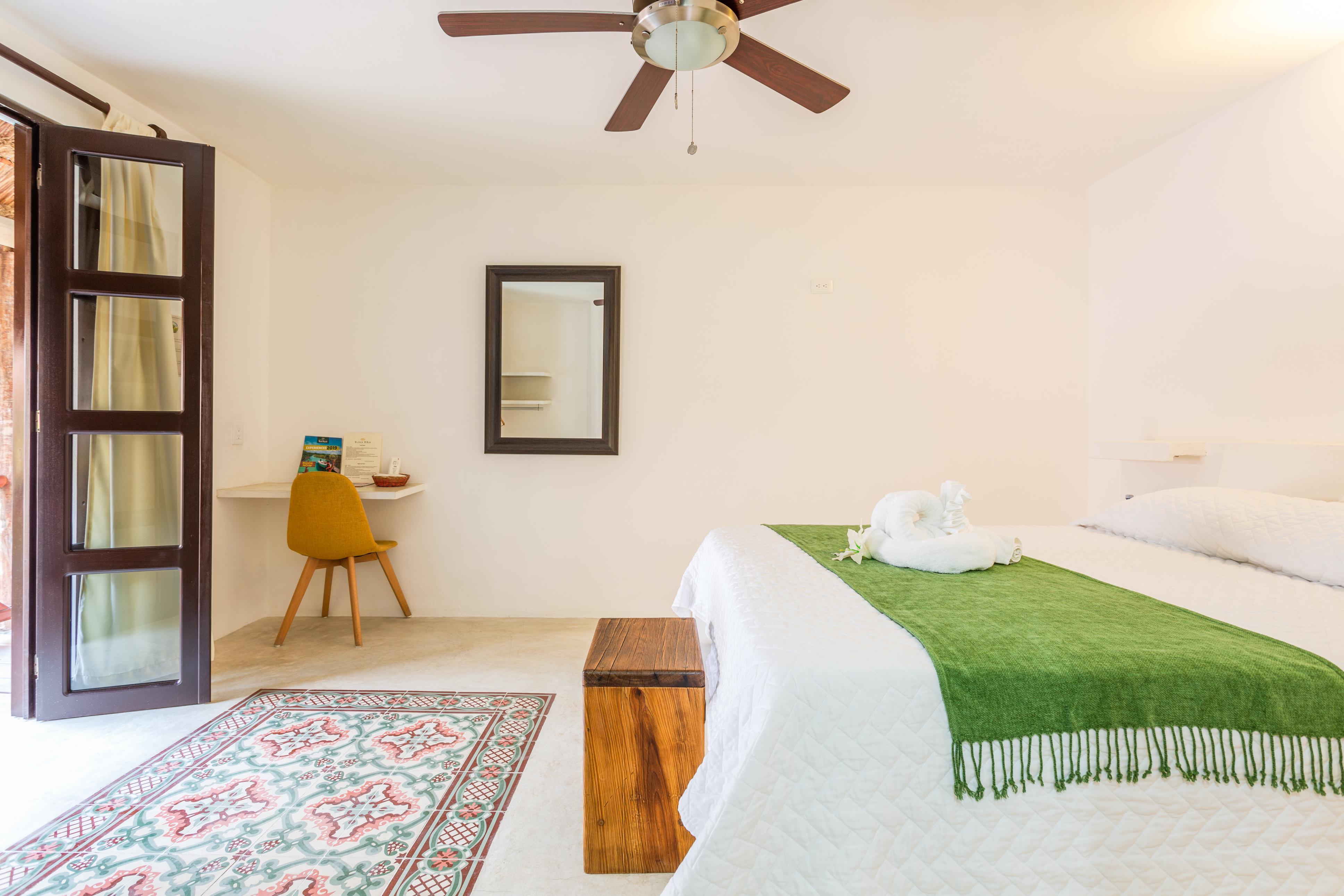 Habitación Doble Estándar con Vista al Jardín