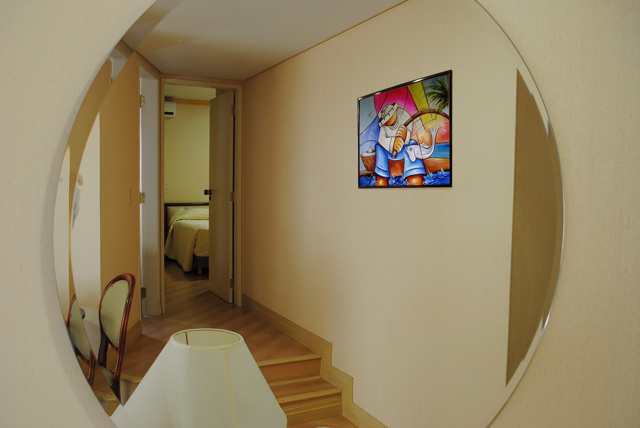 image-housing-carousel