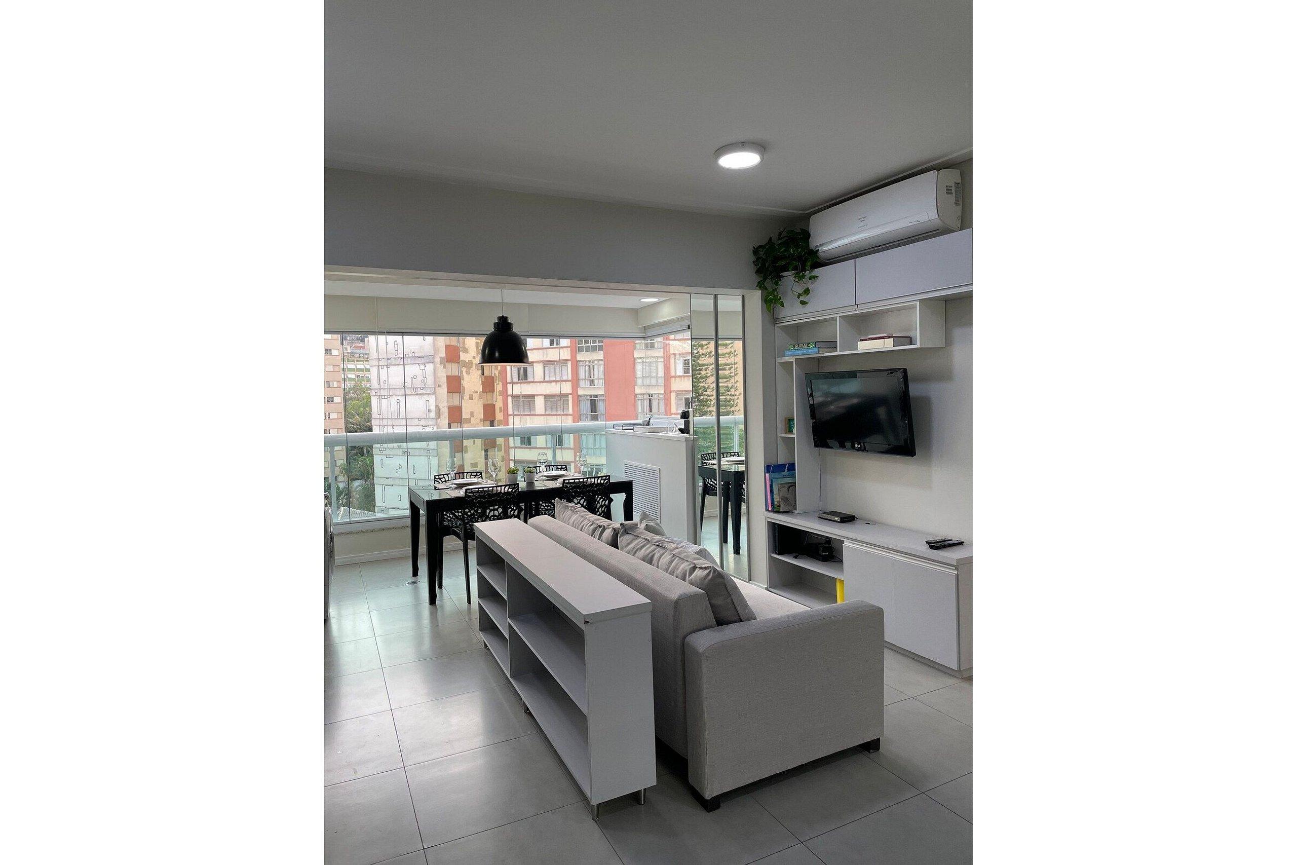 image-housing-carousel