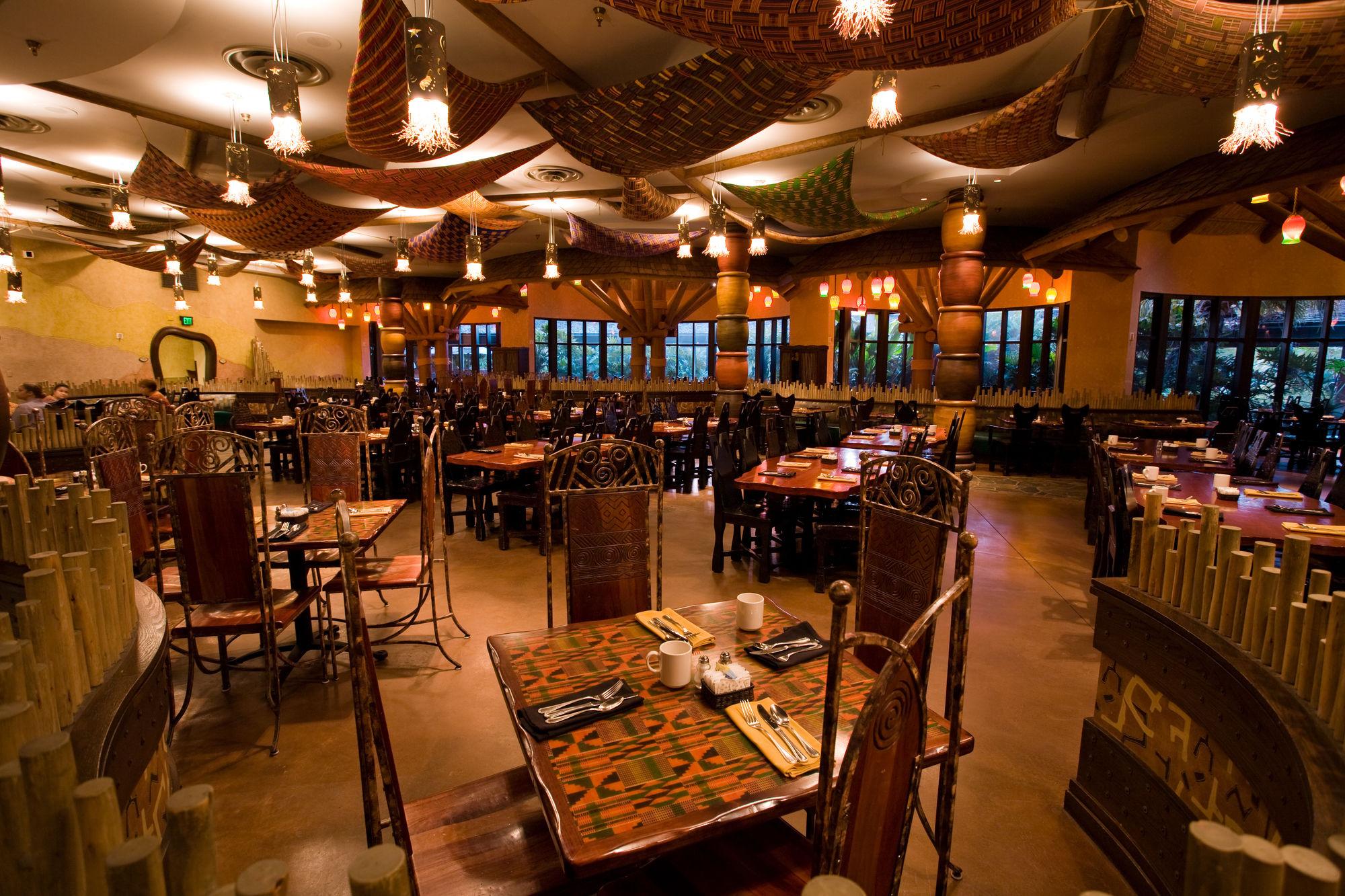 image-housing-carousel