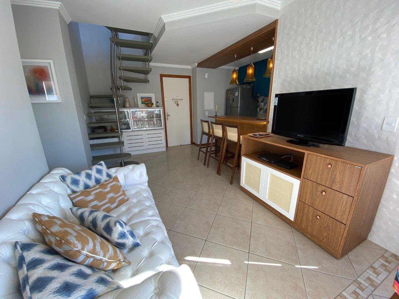 image-housing-carousel