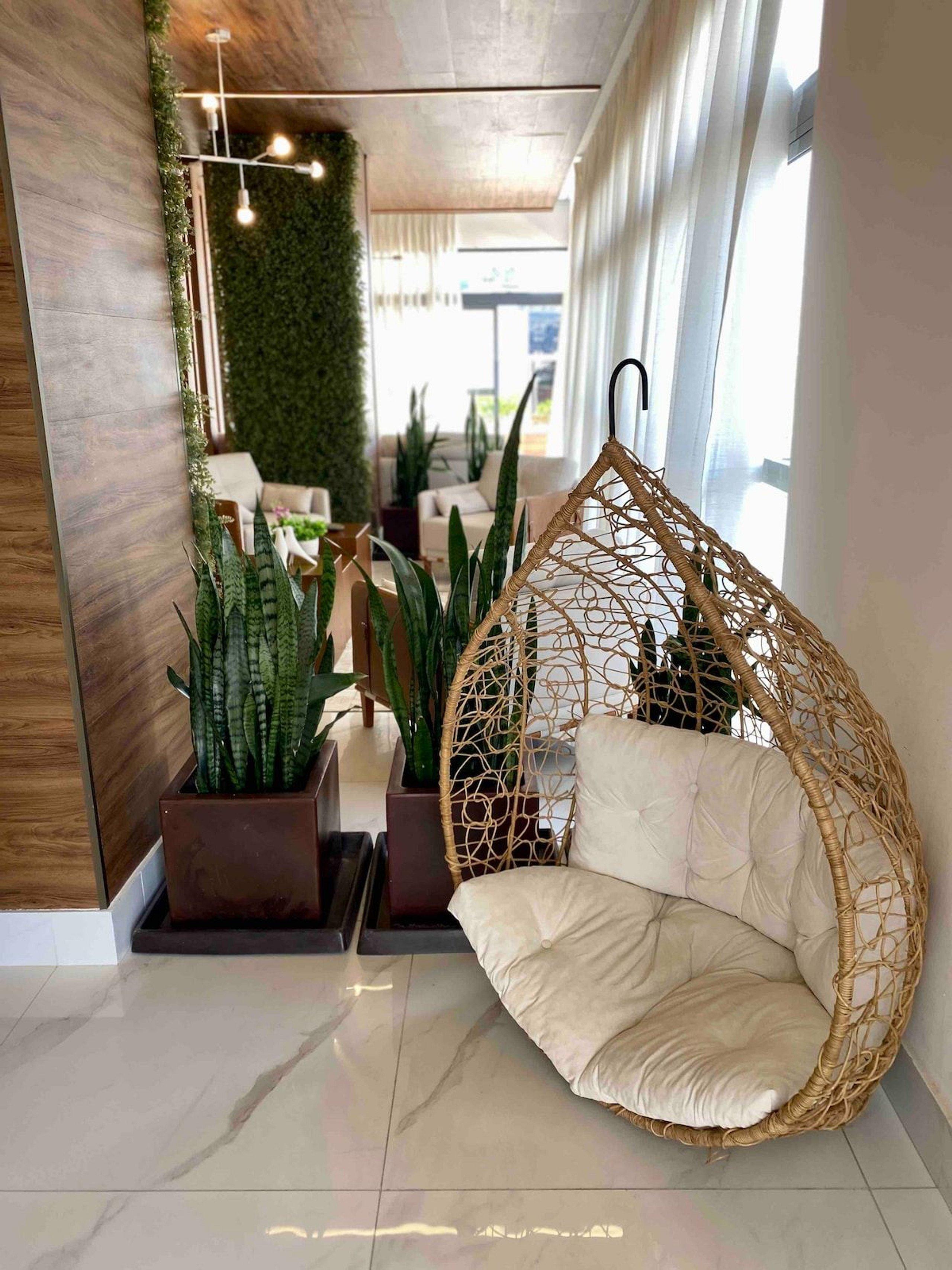 image-housing-carousel