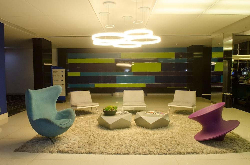 image-housing-carousel