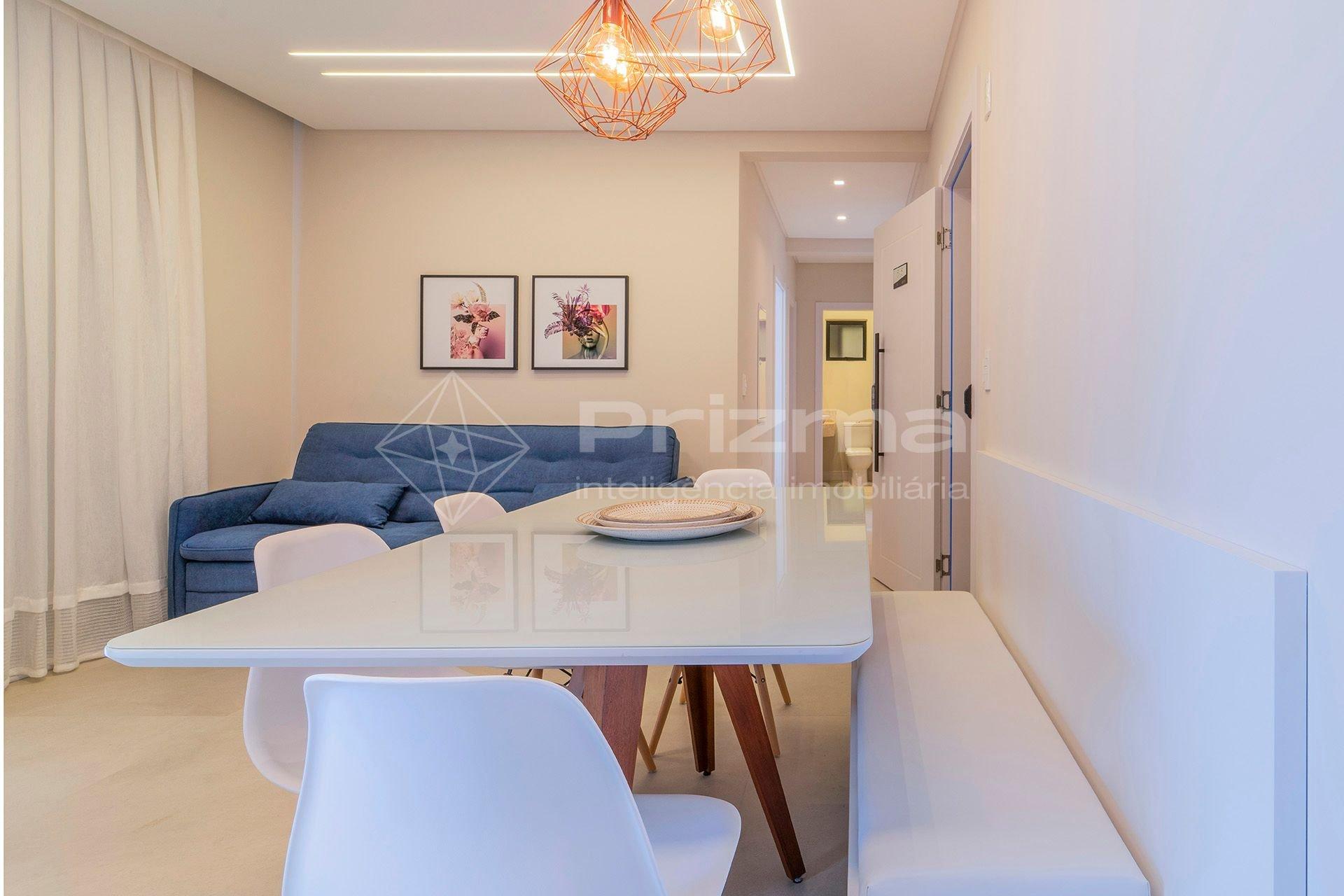 image-housing-carousel