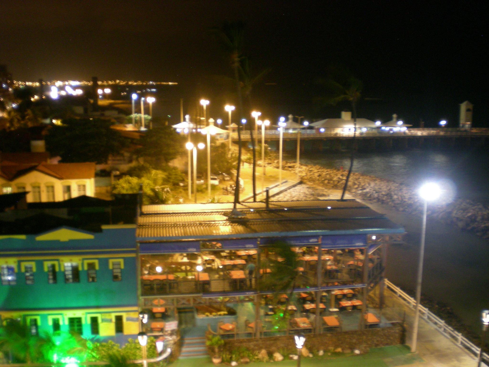 image-housing-carousel