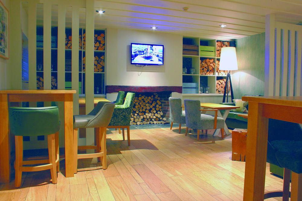 Lodge at Bristol - 8