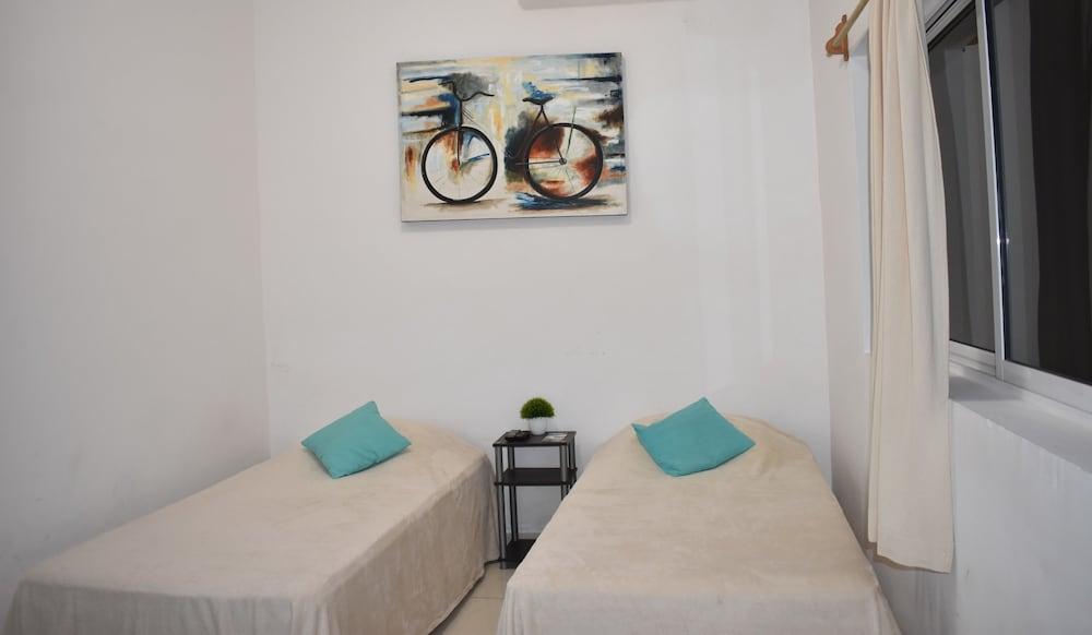 image-housing-carousel