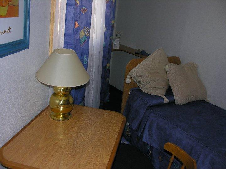 image-housing-carousel