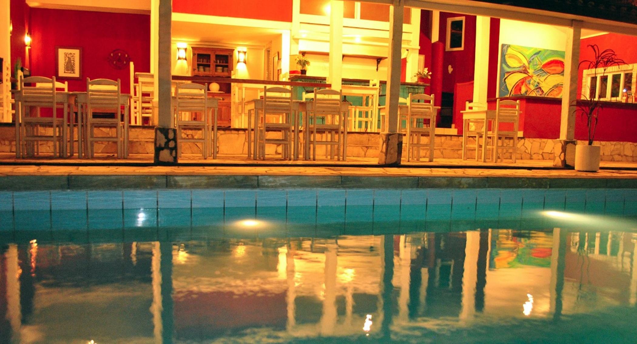 image-housing-carousel