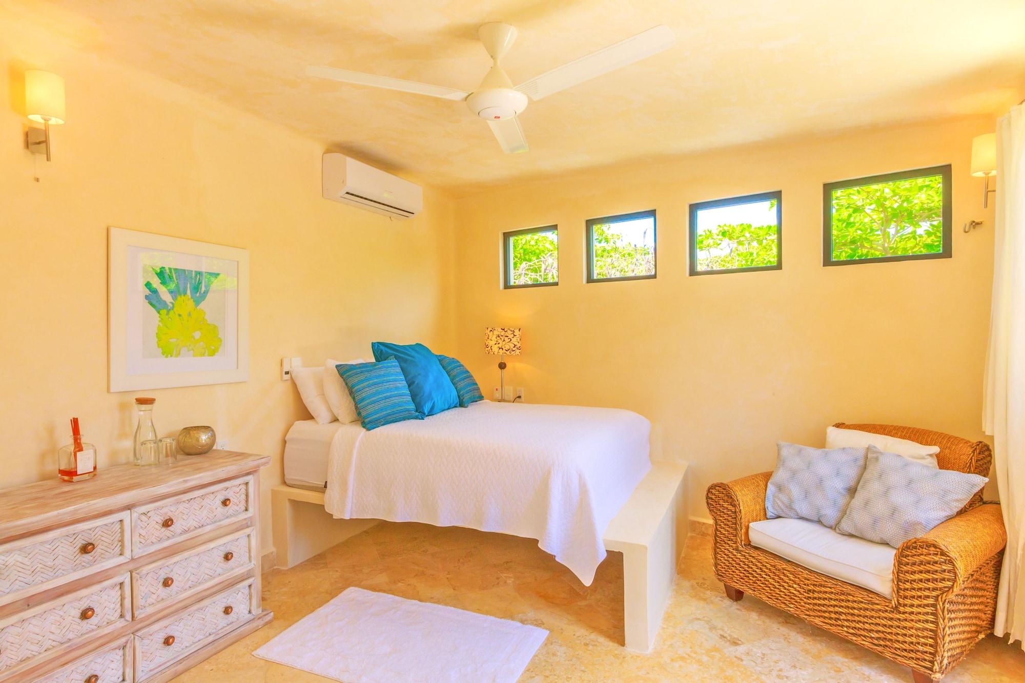 Villa Encantada by Coco B Isla 3